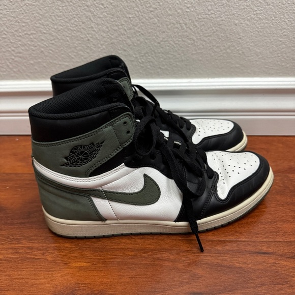 Jordan 1 Retro High Clay Green Size 11